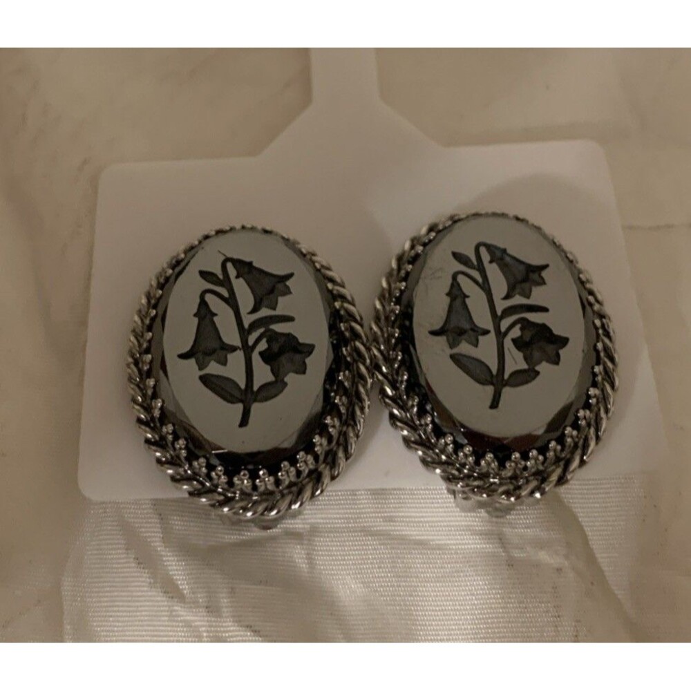 Vintage Whiting & Davis Etched Hematite Lilies Clip On Earrings